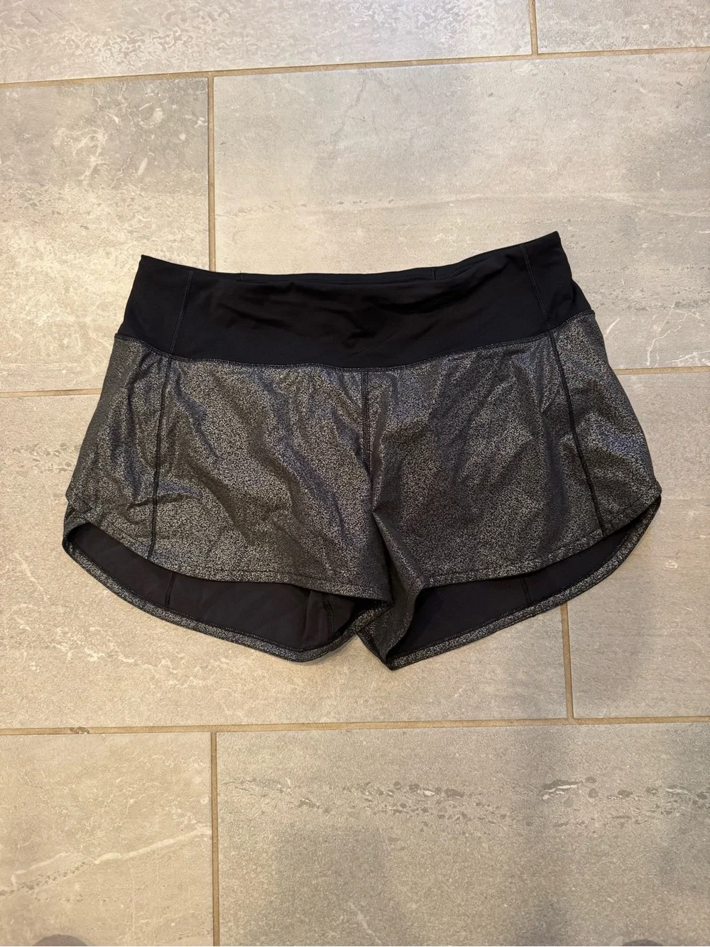 Lululemon speed up shorts size 8